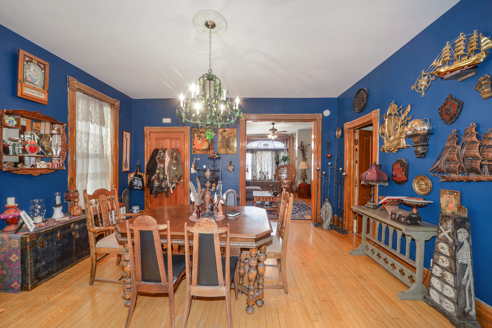 2425 West Medill Avenue Chicago, IL 60647 - Photo 3 of 24