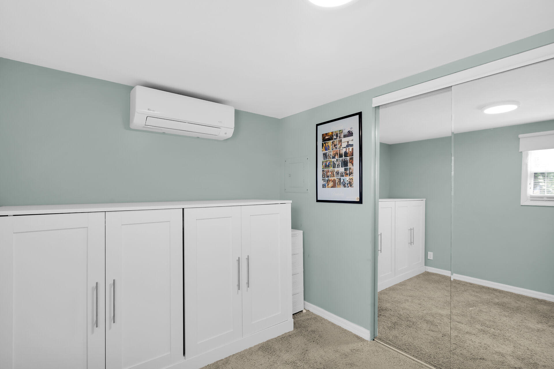 209 Buttonwood Avenue Key Largo, FL 33037 - Photo 28 of 46 a view of a hallway with closet