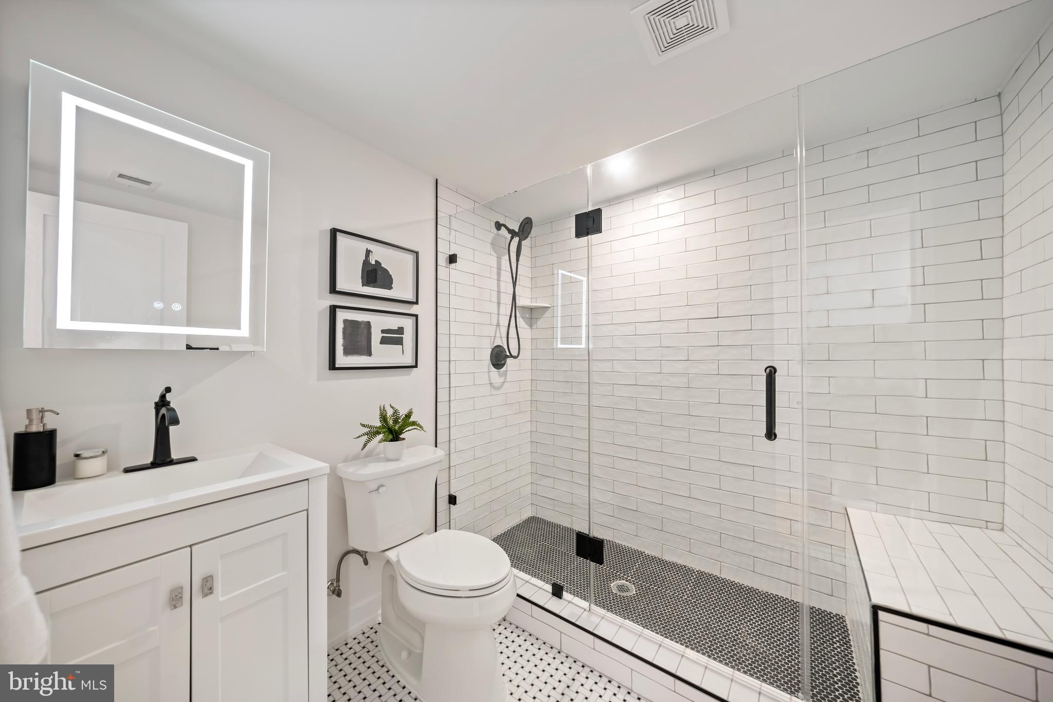 131 11th Street Northeast, Unit A Washington, DC 20002 - Photo 12 of 40