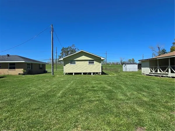 $1,500 | 10483 River Road, Ama, LA 70031