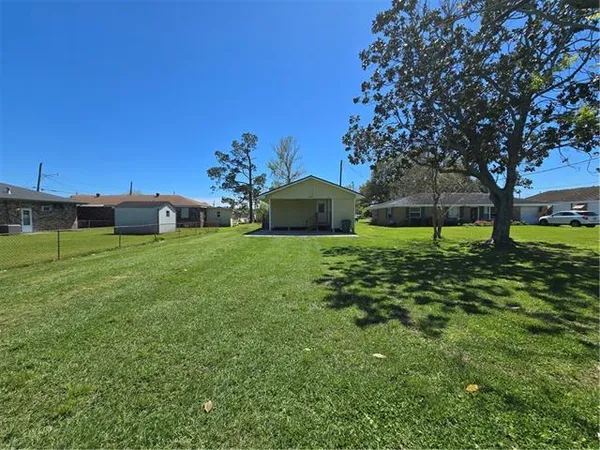 $1,500 | 10483 River Road, Ama, LA 70031