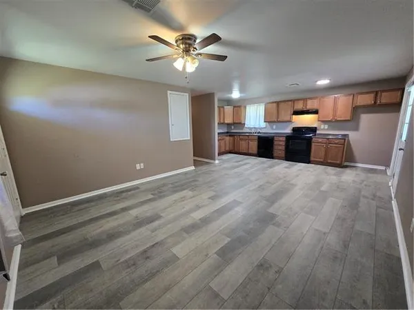 $1,500 | 10483 River Road, Ama, LA 70031