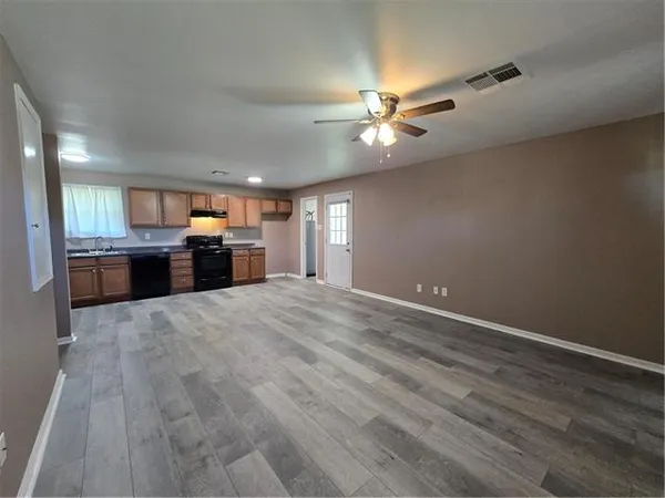 $1,500 | 10483 River Road, Ama, LA 70031