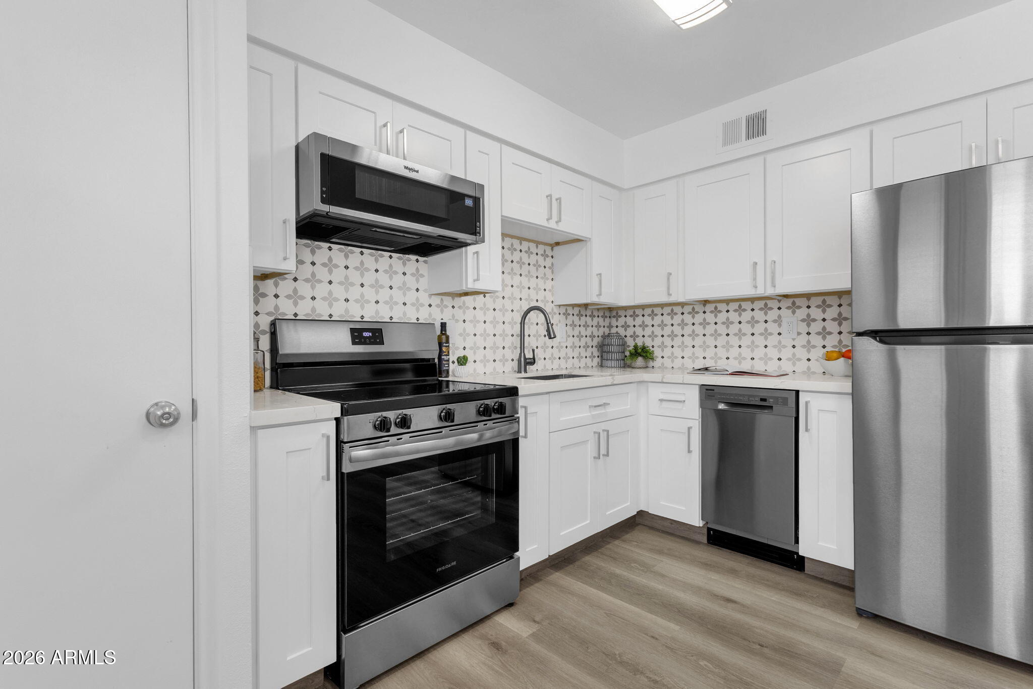 3031 South Rural Road, Unit 26 Tempe, AZ 85282 - Photo 9 of 22 12-web-or-mls-12