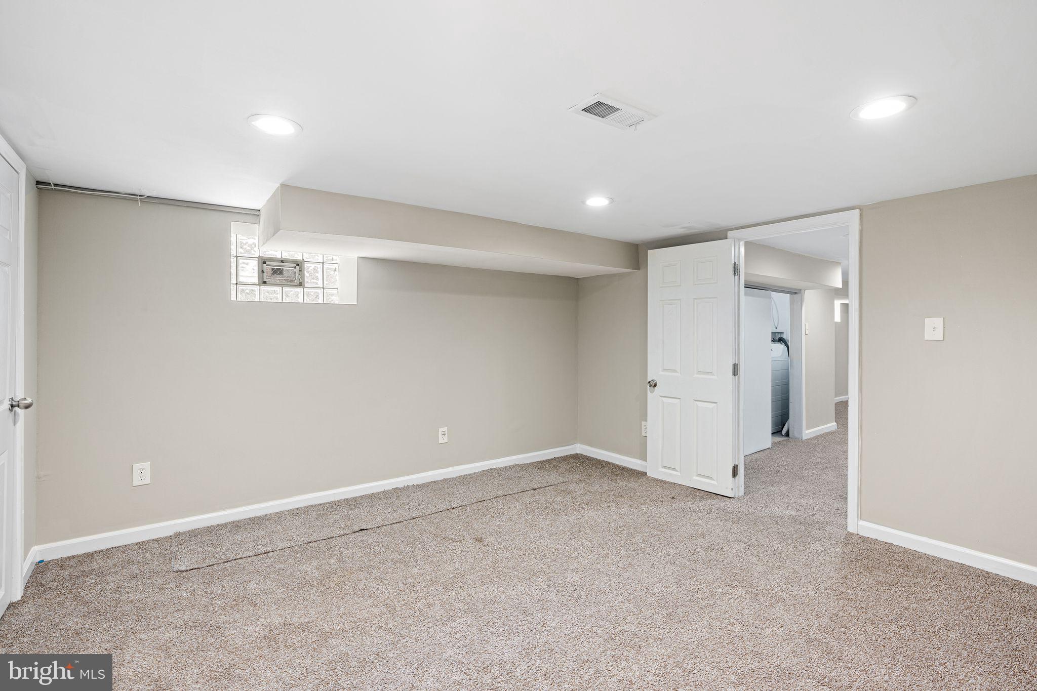 1405 71st Avenue Philadelphia, PA 19126 - Photo 19 of 32 Large 4th bedroom