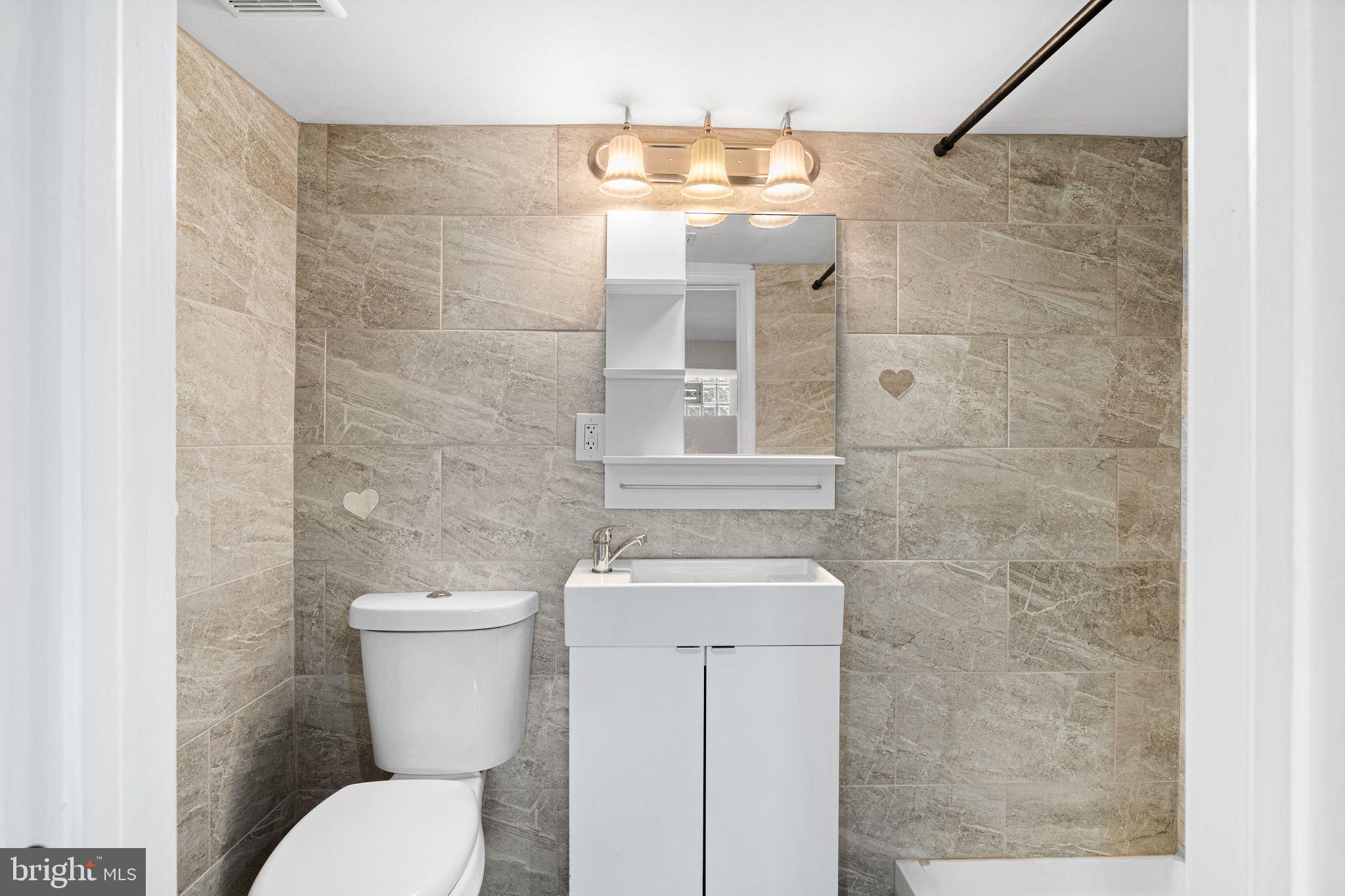 1405 71st Avenue Philadelphia, PA 19126 - Photo 23 of 32 Basement full bath