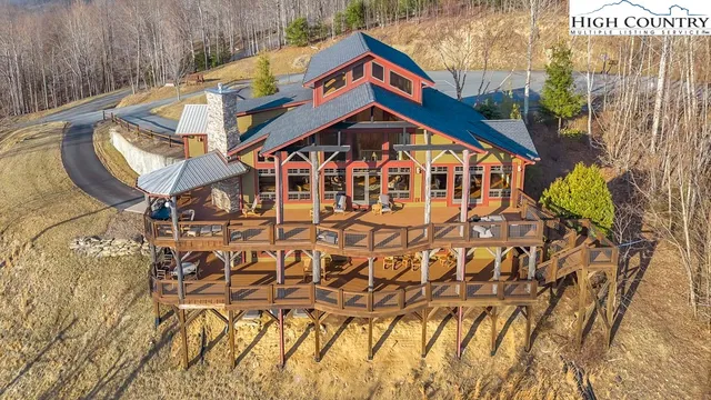 a view of a city with sky view