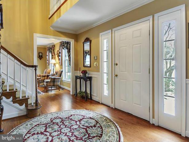 10718 Pot Spring Road Cockeysville, MD 21030 - Photo 4 of 30 foyer