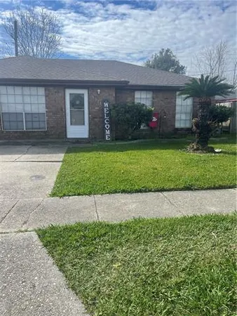 $1,750 | 3377 Alsace Court, Marrero, LA 70072