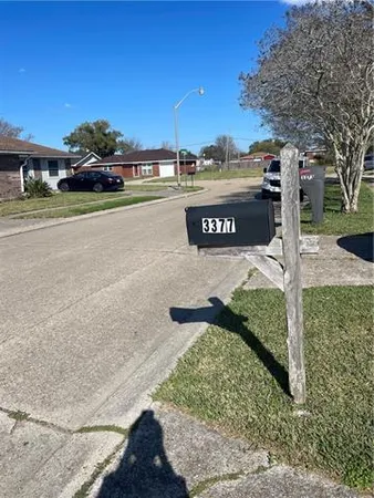 $1,750 | 3377 Alsace Court, Marrero, LA 70072