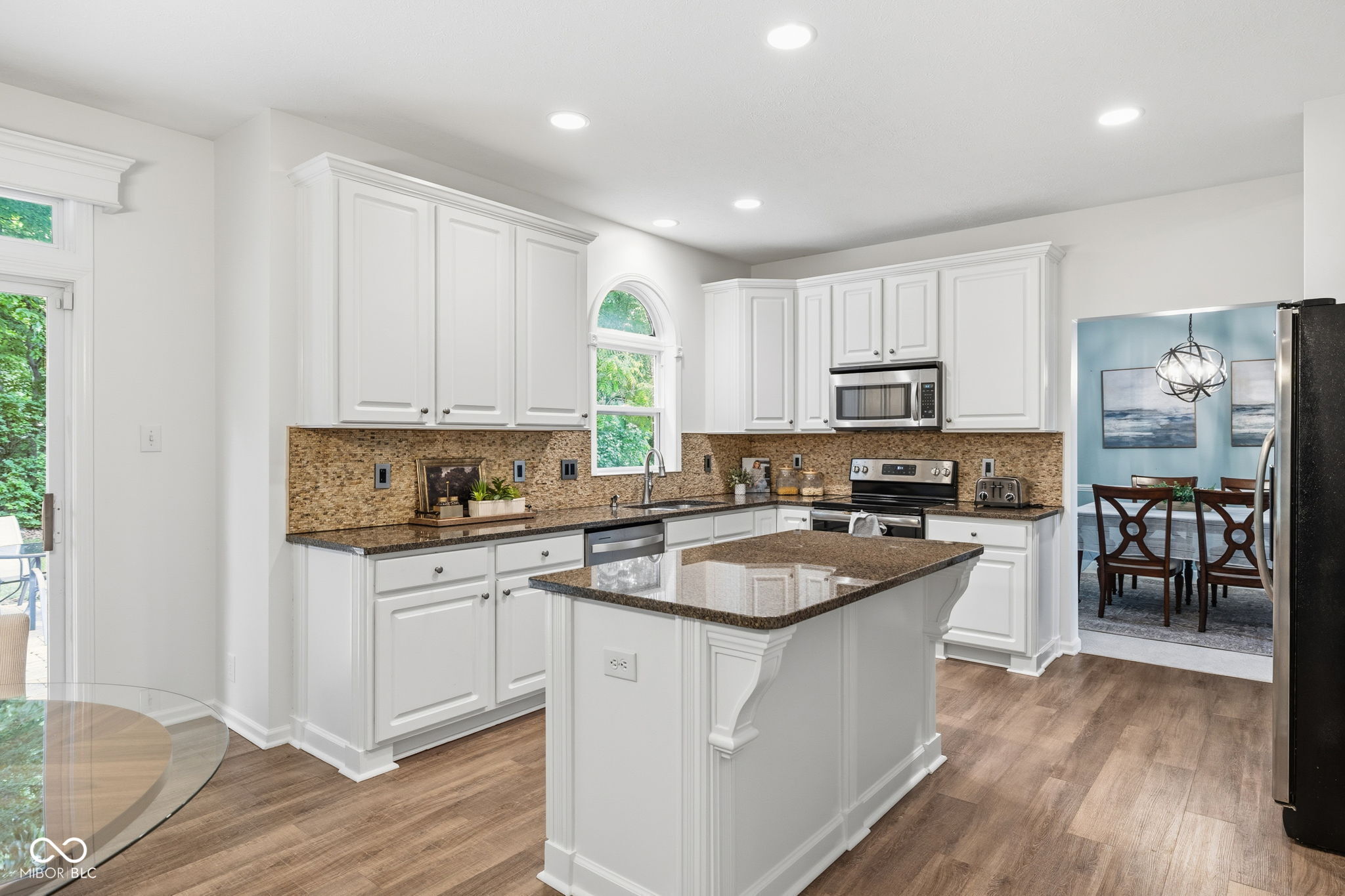 1268 Sullivans Ridge Zionsville, IN 46077 - Photo 15 of 55