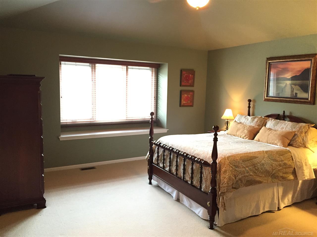 2007 Peterwood Rochester Hills, MI 48307 - Photo 23 of 40