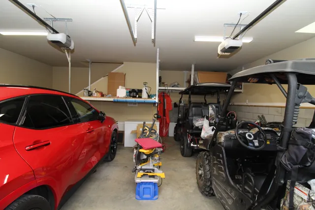 $739,900 | 725 Lick Creek Road, Hartsville, TN 37074