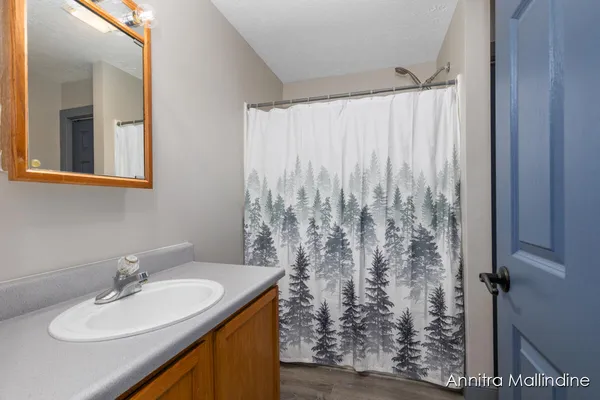 $345,000 | 2929 Montcalm Avenue Southeast, Lowell, MI 49331