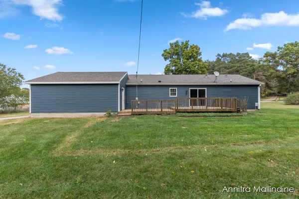 $345,000 | 2929 Montcalm Avenue Southeast, Lowell, MI 49331