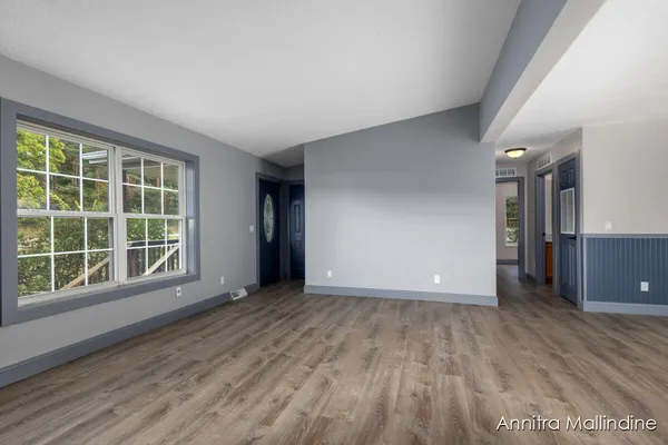 $345,000 | 2929 Montcalm Avenue Southeast, Lowell, MI 49331