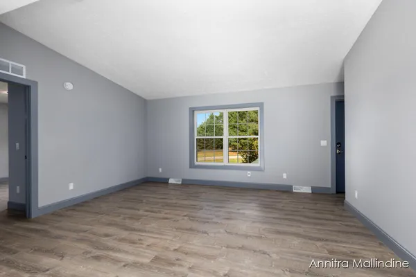 $345,000 | 2929 Montcalm Avenue Southeast, Lowell, MI 49331