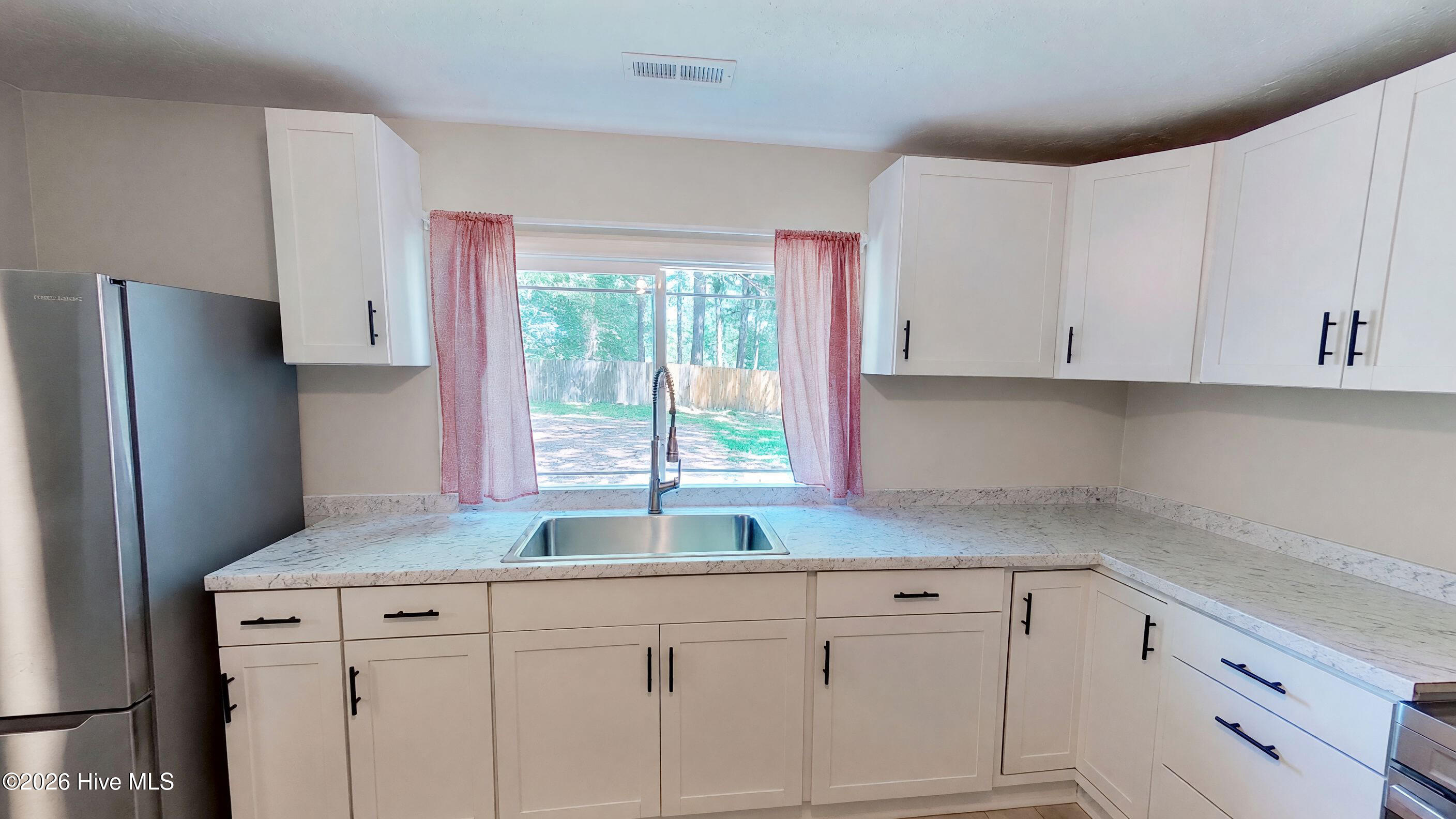 1682 Blue Creek Road Jacksonville, NC 28540 - Photo 5 of 19 Gallery Image 5