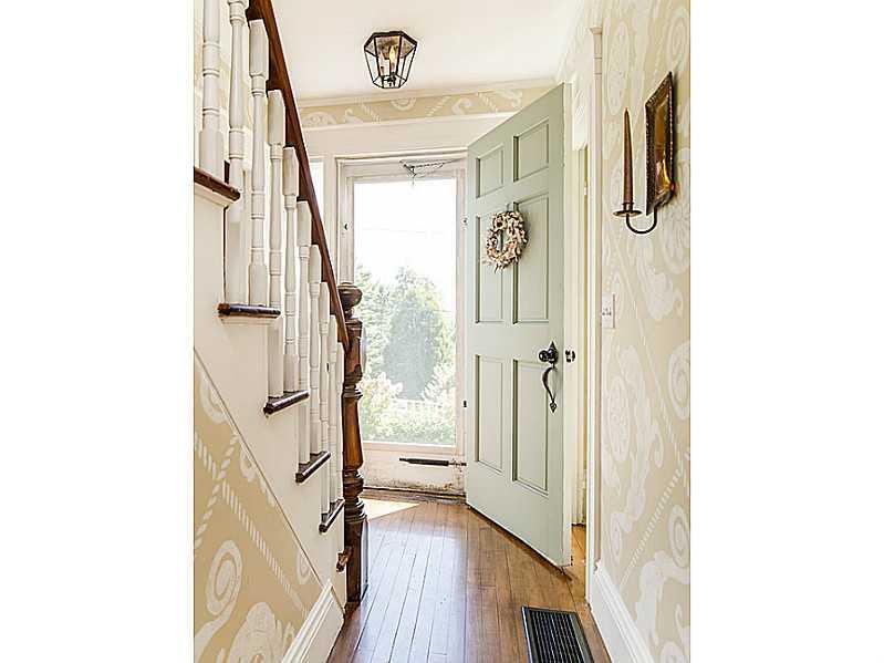 12 Harraseeket Road Freeport, ME 04032 - Photo 13 of 23 Hallway. Front hall.