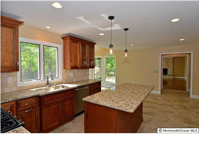 73 Wyncrest Road Marlboro, NJ 07746 - Photo 6 of 18 Additional Photo