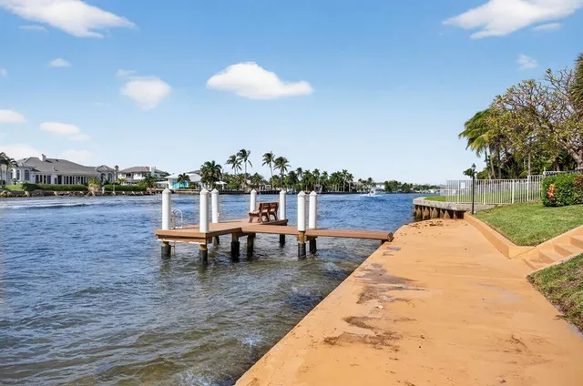 $575,000 | 985 Southeast 19th Avenue, Unit 204, Deerfield Beach, FL 33441
