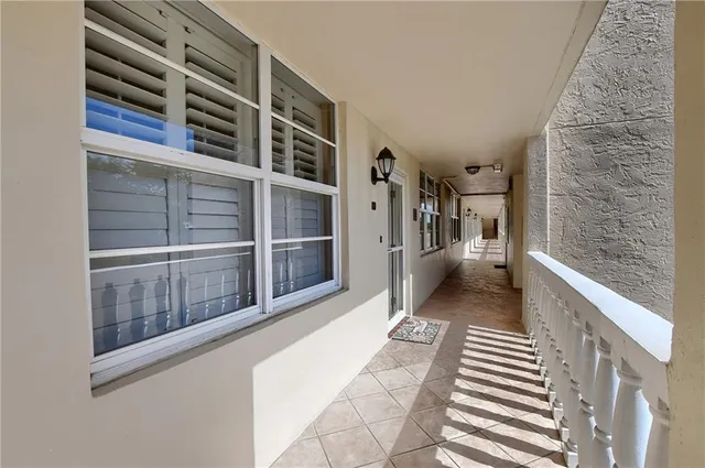 $575,000 | 985 Southeast 19th Avenue, Unit 204, Deerfield Beach, FL 33441