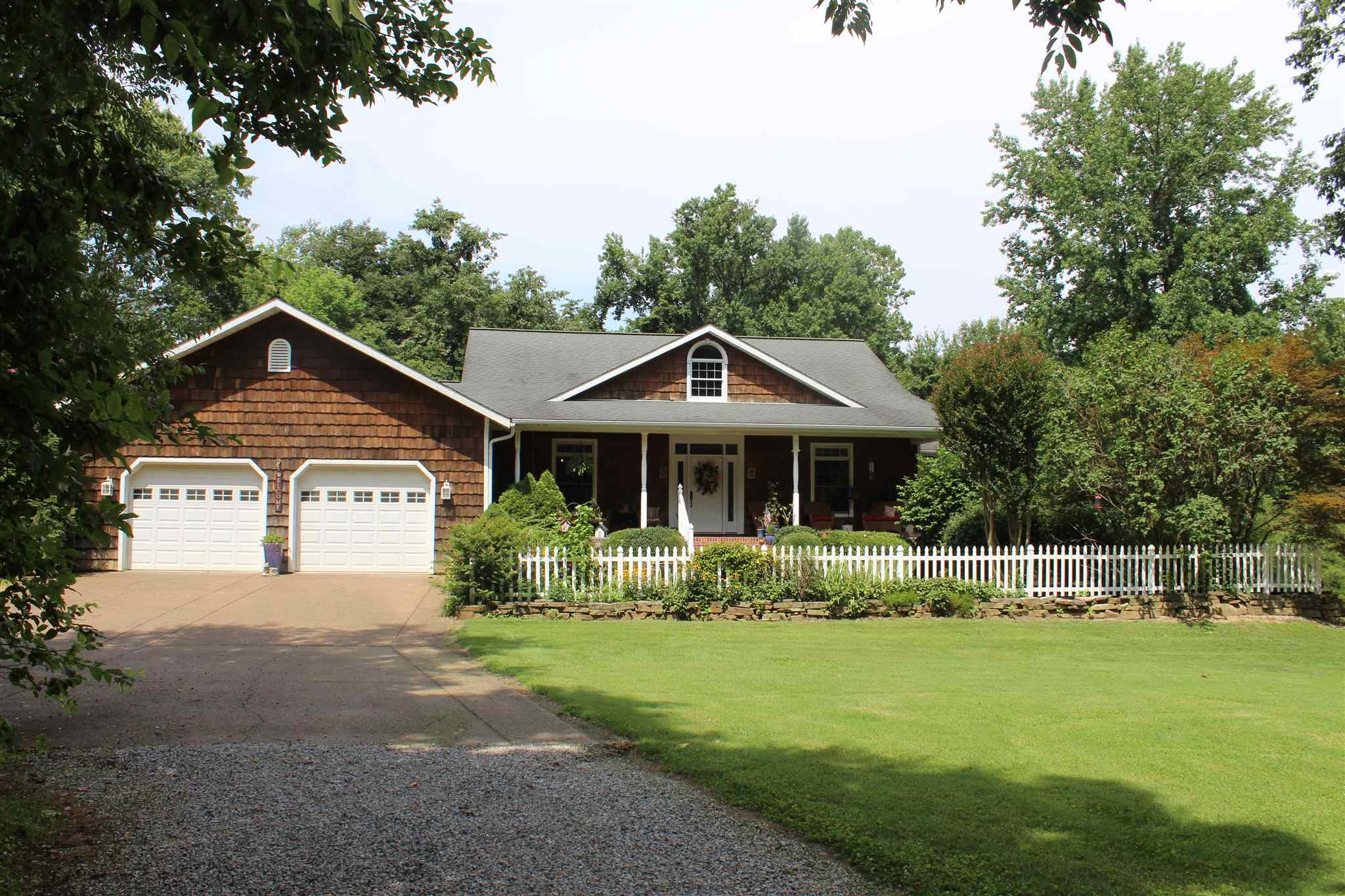 2855 Lashbrook Road Boonville, IN 47601 - Photo 1 of 35 Gallery Image 1