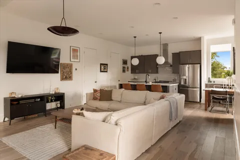 $749,900 | 1242 2nd Avenue South, Unit 10, Nashville, TN 37210
