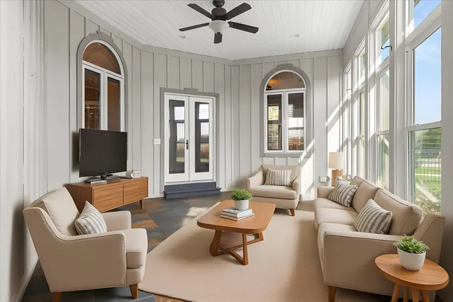 $820,000 | 44W465 Plank Road, Hampshire, IL 60140