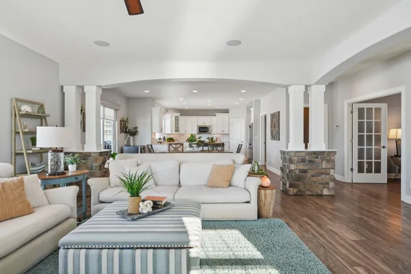 $999,900 | W137N6161 Weyer Farm Court, Menomonee Falls, WI 53051