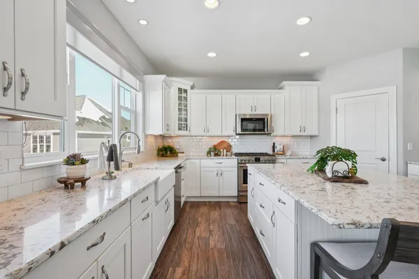 $999,900 | W137N6161 Weyer Farm Court, Menomonee Falls, WI 53051