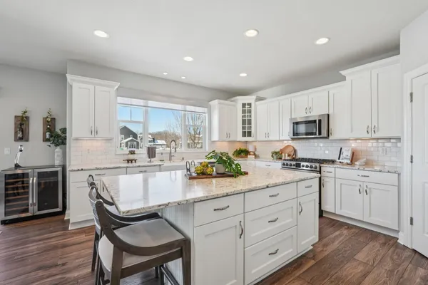 $999,900 | W137N6161 Weyer Farm Court, Menomonee Falls, WI 53051