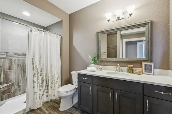 $999,900 | W137N6161 Weyer Farm Court, Menomonee Falls, WI 53051