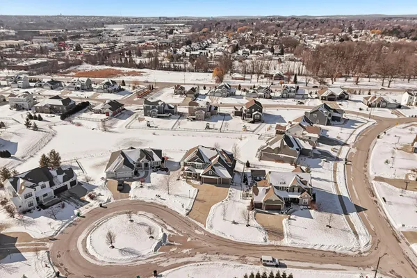 $999,900 | W137N6161 Weyer Farm Court, Menomonee Falls, WI 53051