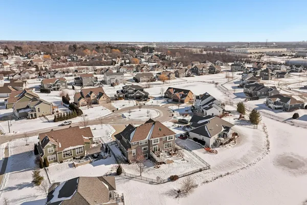 $999,900 | W137N6161 Weyer Farm Court, Menomonee Falls, WI 53051