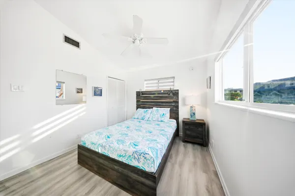 $1,550,000 | 340 East Ocean Drive, Key Colony Beach, FL 33051