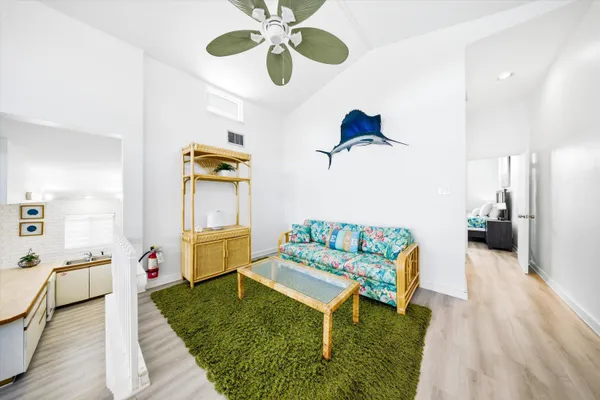 $1,550,000 | 340 East Ocean Drive, Key Colony Beach, FL 33051