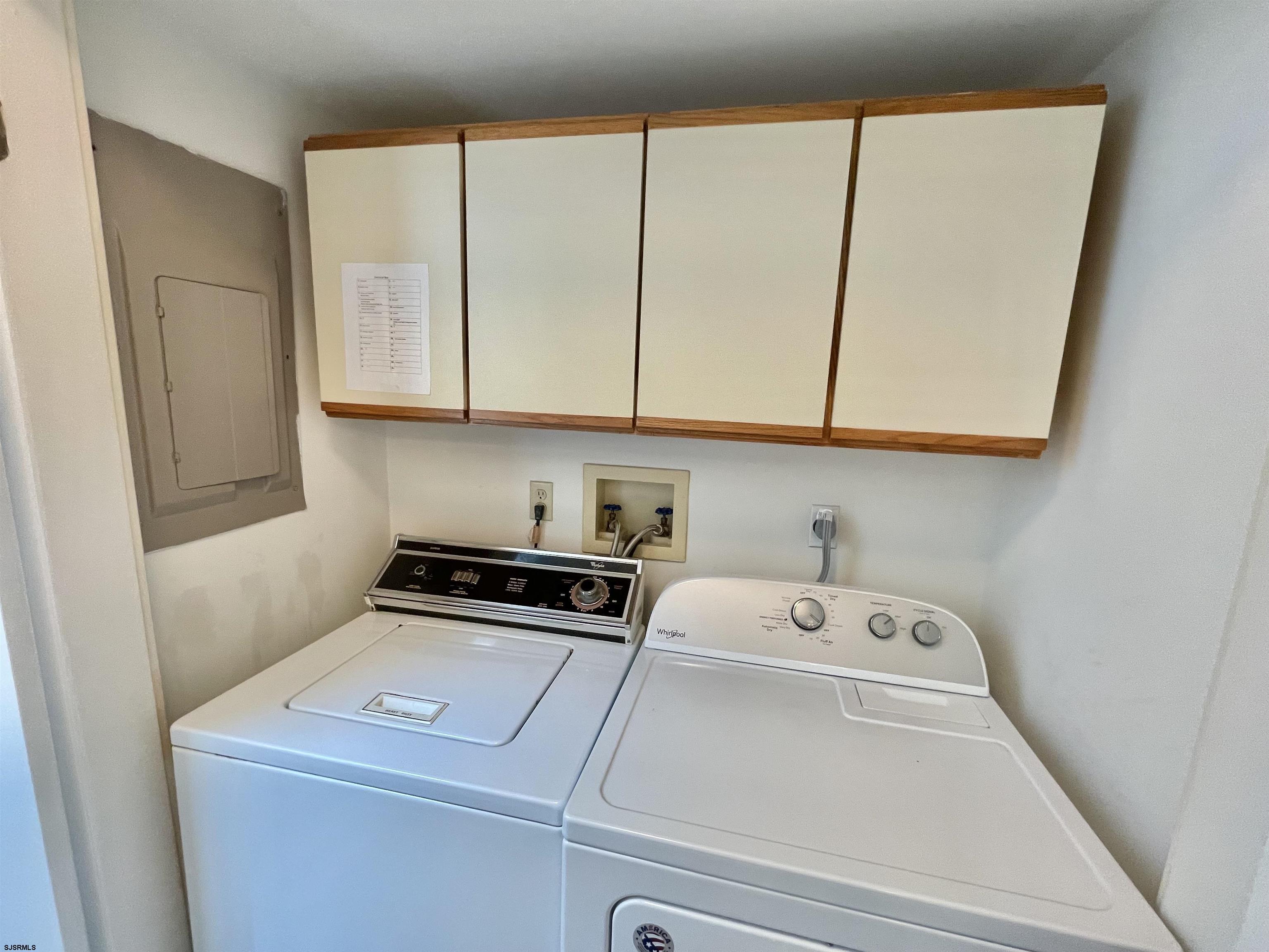 210 Harbour Cove, Unit 210 Somers Point, NJ 08244 - Photo 16 of 30 a utility room with dryer and washer