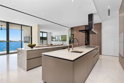 $23,495,000 | 11404 North Bayshore Drive, North Miami, FL 33181