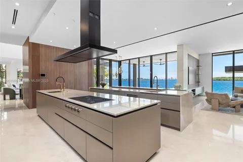 $23,495,000 | 11404 North Bayshore Drive, North Miami, FL 33181