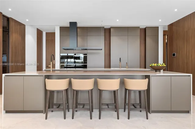 $23,495,000 | 11404 North Bayshore Drive, North Miami, FL 33181