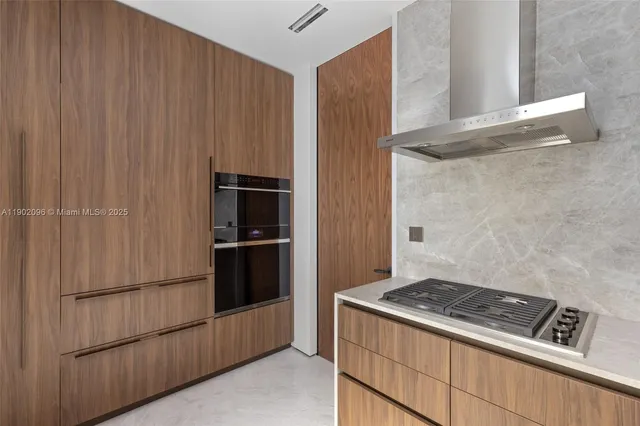 $23,495,000 | 11404 North Bayshore Drive, North Miami, FL 33181