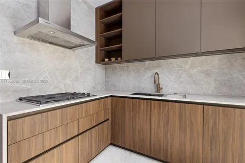 $23,495,000 | 11404 North Bayshore Drive, North Miami, FL 33181