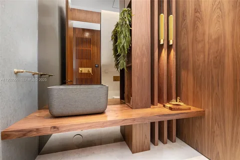 $23,495,000 | 11404 North Bayshore Drive, North Miami, FL 33181