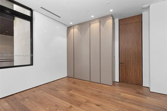 $23,495,000 | 11404 North Bayshore Drive, North Miami, FL 33181