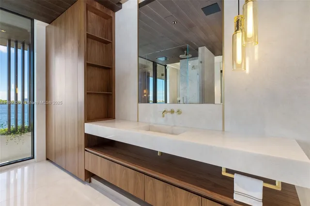 $23,495,000 | 11404 North Bayshore Drive, North Miami, FL 33181