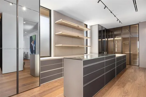 $23,495,000 | 11404 North Bayshore Drive, North Miami, FL 33181