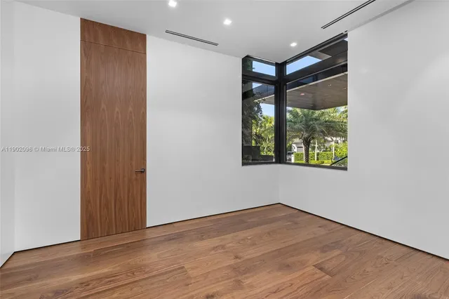 $23,495,000 | 11404 North Bayshore Drive, North Miami, FL 33181