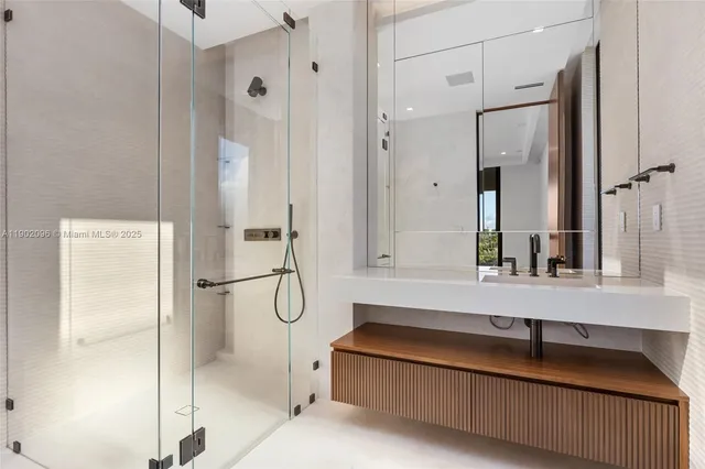 $23,495,000 | 11404 North Bayshore Drive, North Miami, FL 33181