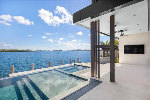 $23,495,000 | 11404 North Bayshore Drive, North Miami, FL 33181